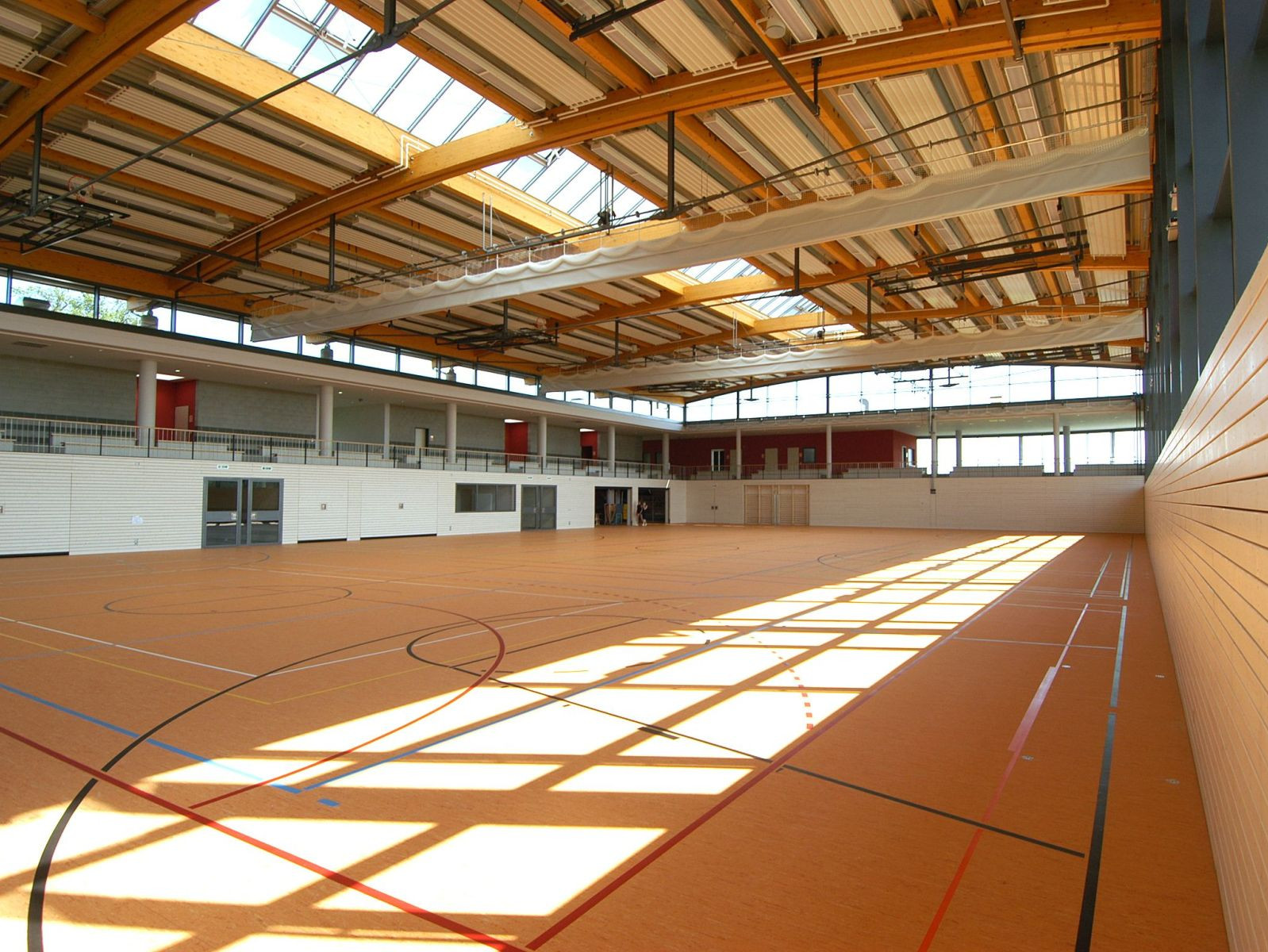 drei-feld-sporthalle-kirchberg-an-der-murr